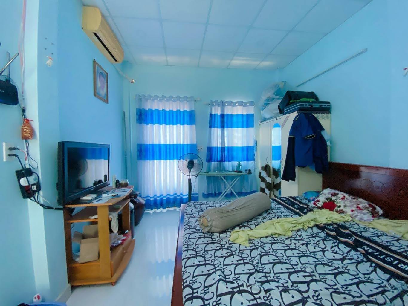 Bán nhà Gò Vấp, xe hơi đỗ cổng, sat mặt tiền Nguyễn Thái Sơn, 42M² x 4 tầng, 5 PN, hơn 5 tỷ - Ảnh 2